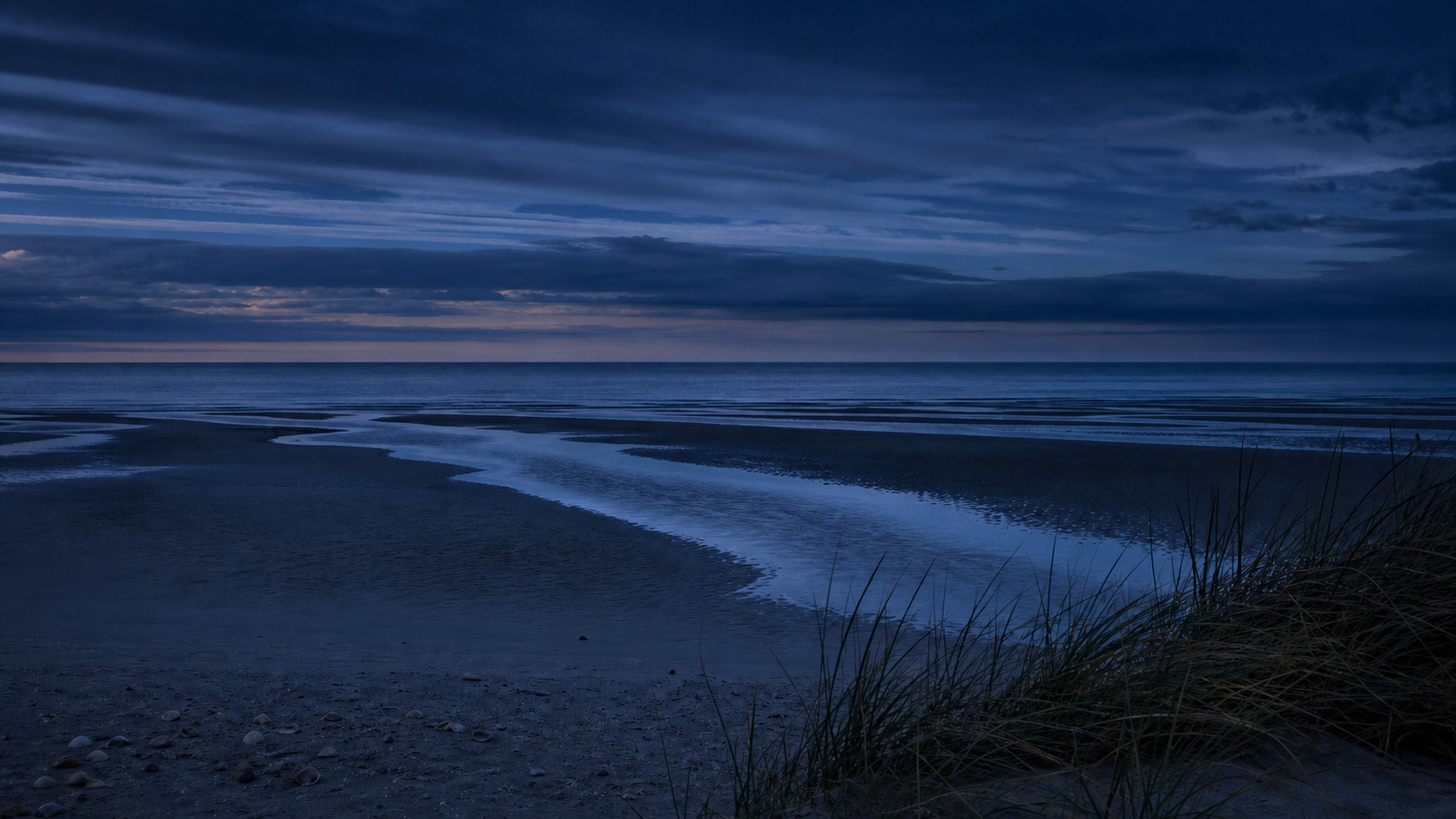 Skagen Light dark mode wallpaper 6